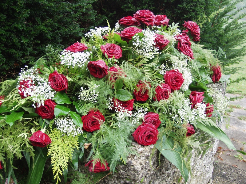 funeraire-BENDEJUN-min_roses-61203